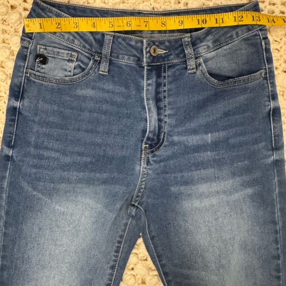KanCan Women's Blue Jeans Size 7/27.            #17 - Picture 3 of 10